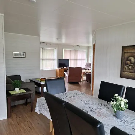 Lyngen Fjordcamp Dom wakacyjny *