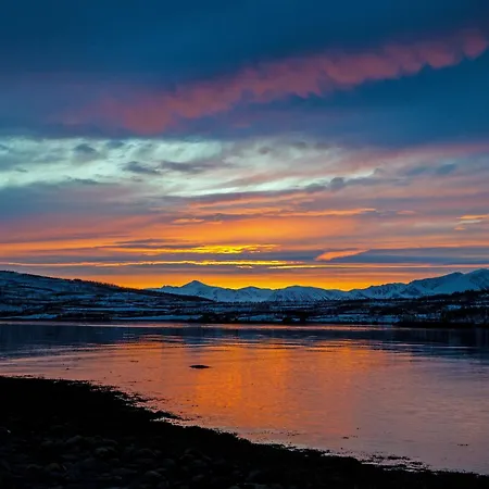 Lyngen Fjordcamp Nord-Lenangen