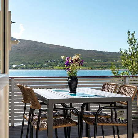 Lyngen Fjordcamp Holiday home *