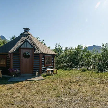 Lyngen Fjordcamp Holiday home