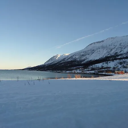 בית נופש Lyngen Fjordcamp *